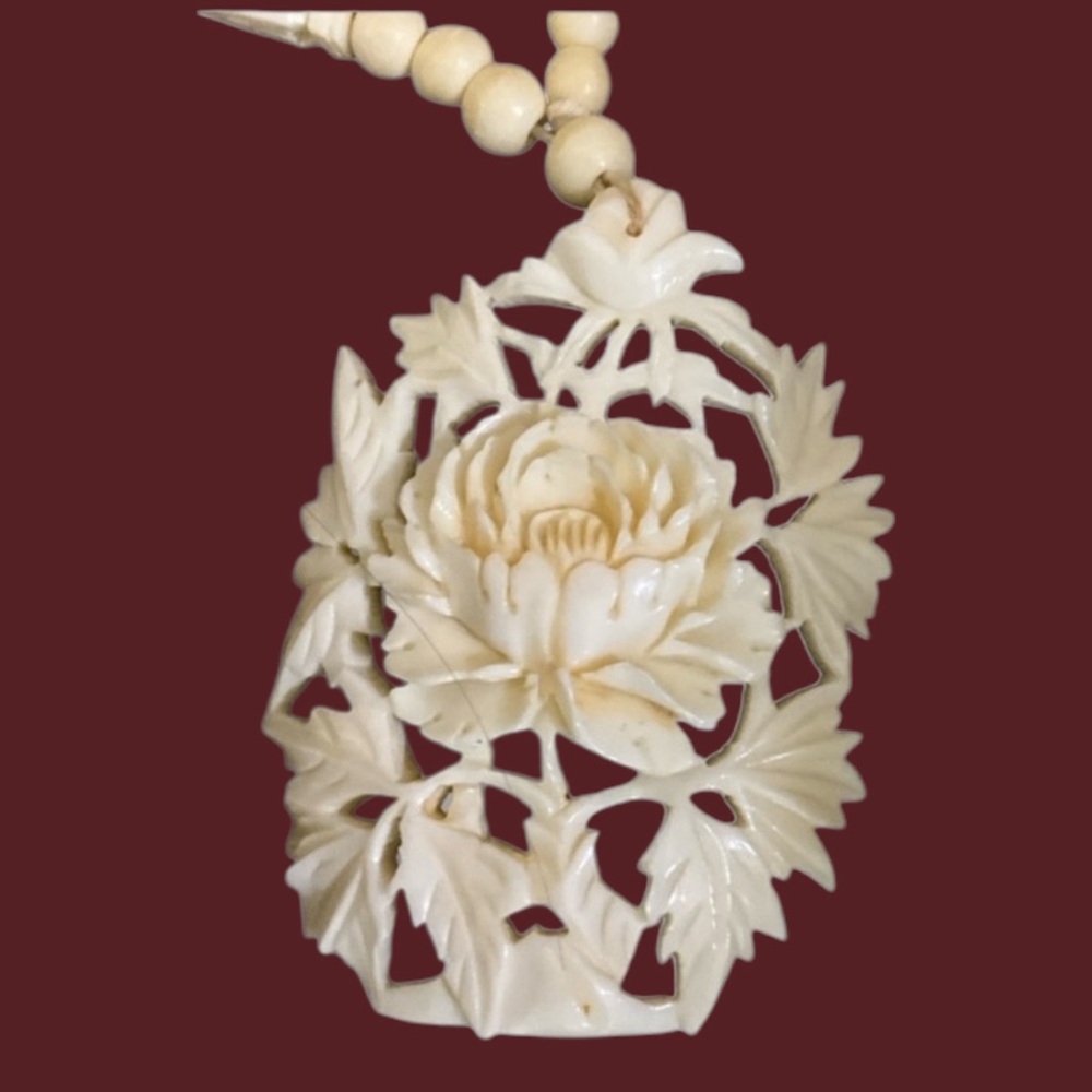 Vintage Carved Celluloid Style Rose Necklace Ivory Floral Pendant 1930s 1940s